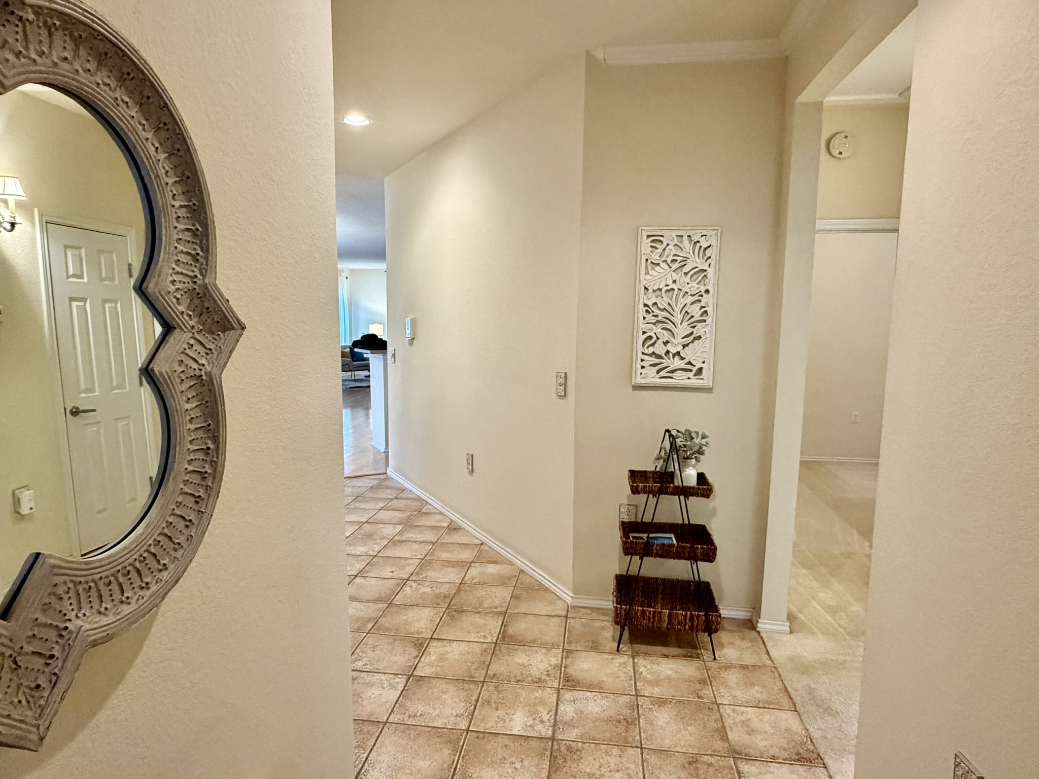 316 Crockett Loop Georgetown, TX 78633 - Photo 3 of 26