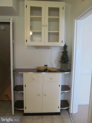 5543 Channing Road Baltimore, MD 21229 - Photo 8 of 13 Kitchen