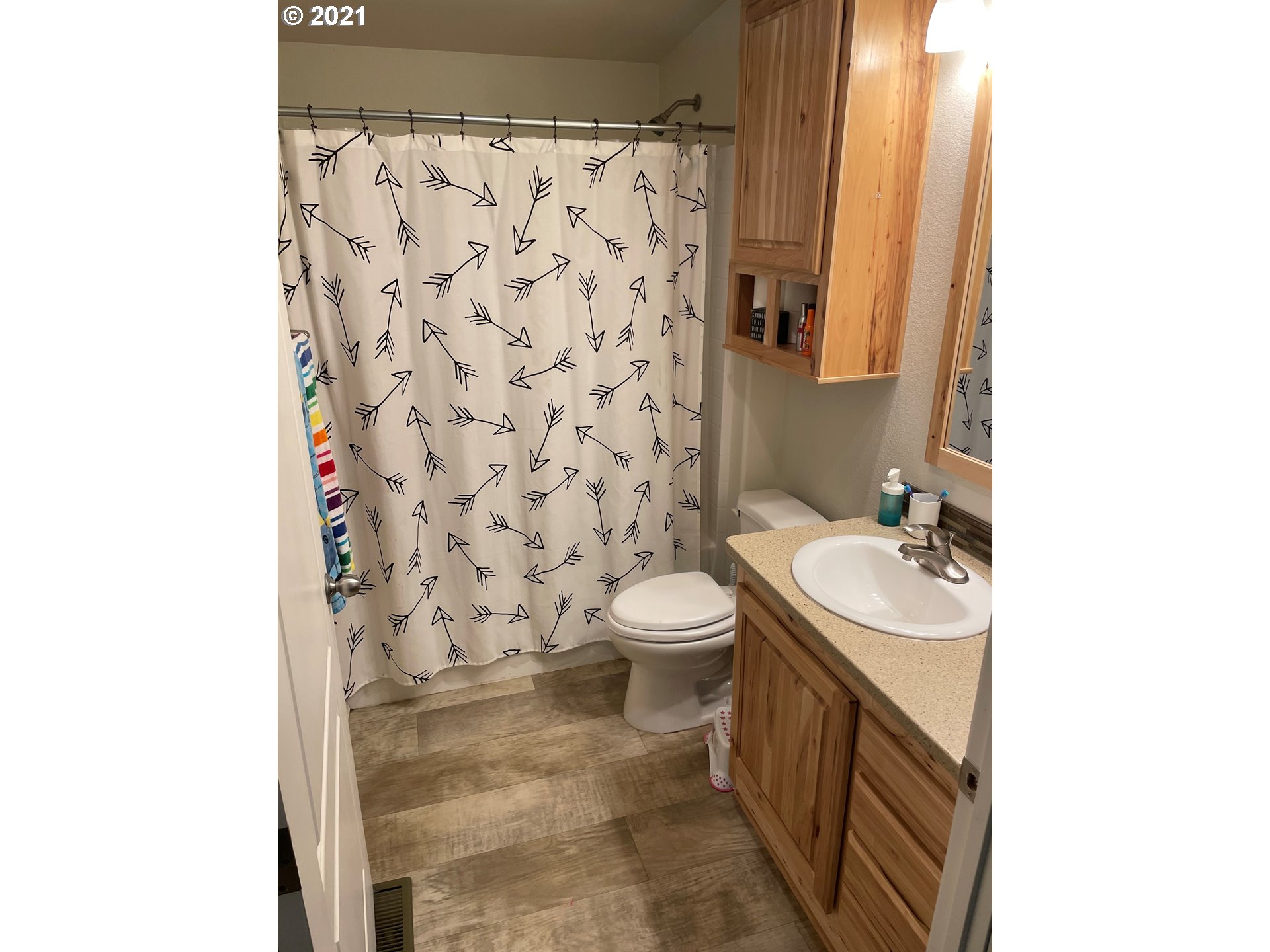 25570 East Welches Road Welches, OR 97067 - Photo 21 of 27 Gallery Image 21
