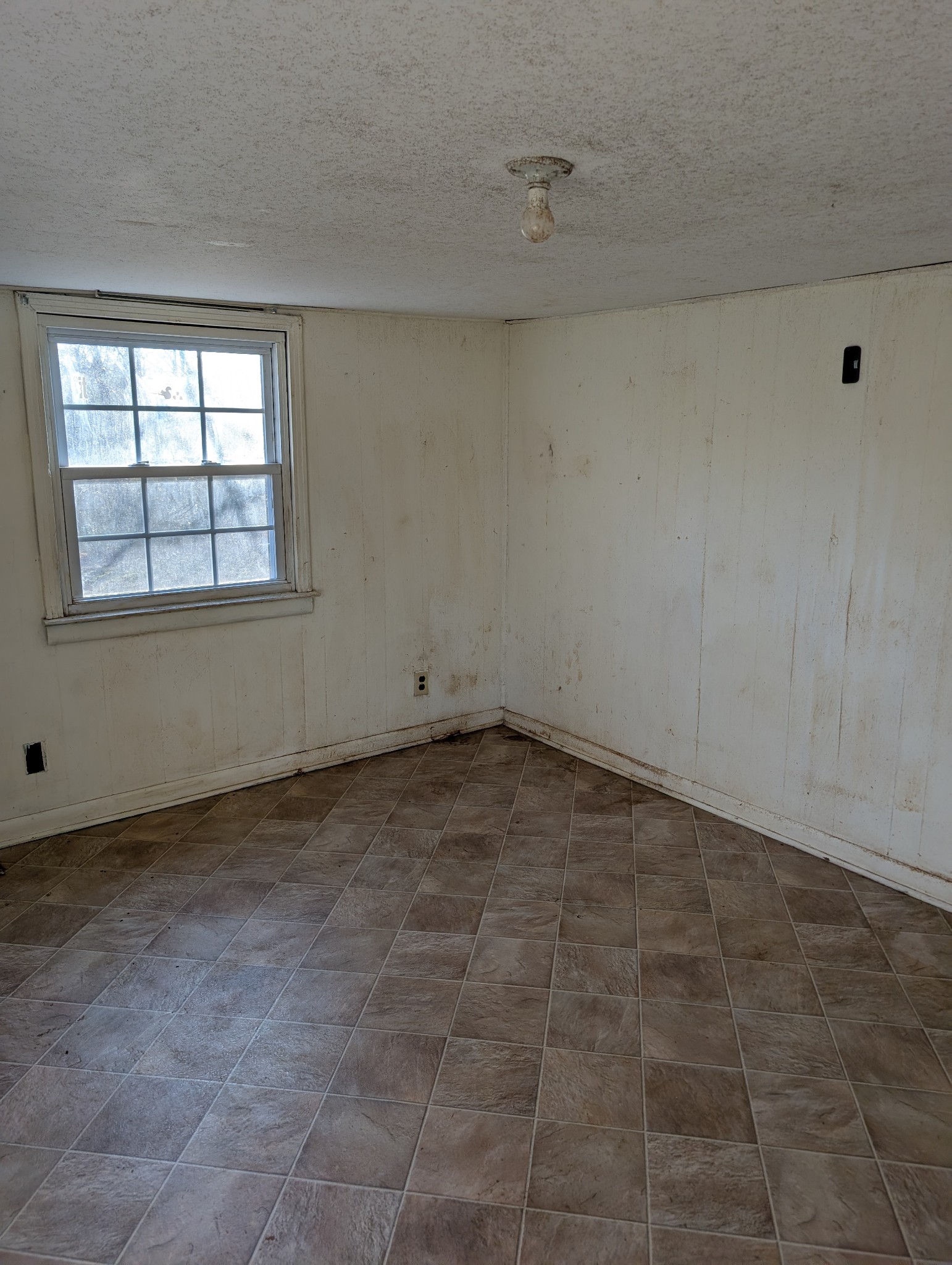 1031 East Pruett Road Dickson, TN 37055 - Photo 12 of 21 a view of a room with an empty space