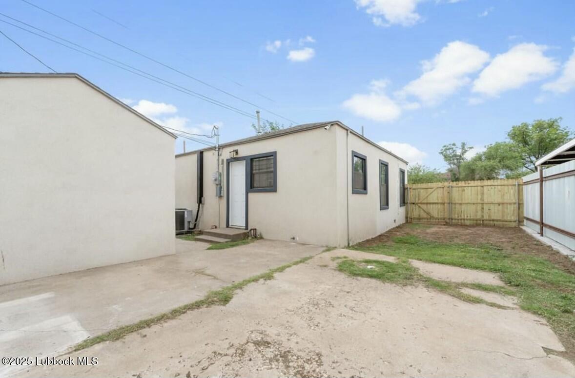 1502 30th Street Lubbock, TX 79411 - Photo 12 of 14 IMG_3366