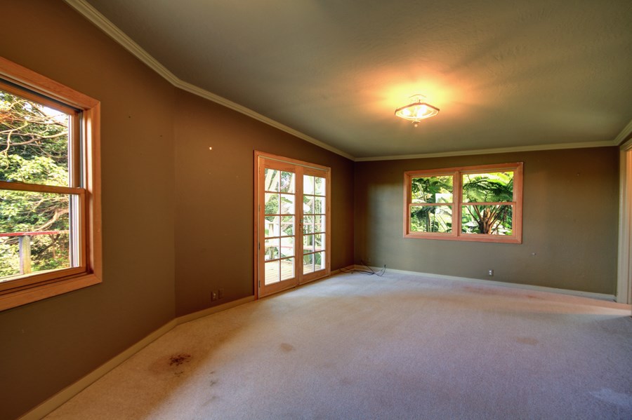 1270 Middle Road Kula, HI 96790 - Photo 11 of 17 an empty room with windows