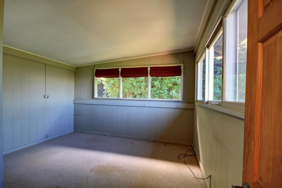 1270 Middle Road Kula, HI 96790 - Photo 14 of 17 a view of empty room with window