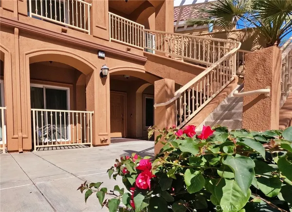 $284,999 | 45245 Seeley 17c Drive, Unit 17C, La Quinta, CA 92253
