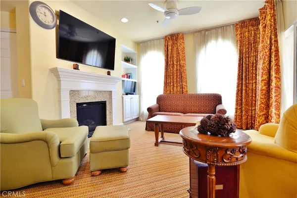 $284,999 | 45245 Seeley 17c Drive, Unit 17C, La Quinta, CA 92253
