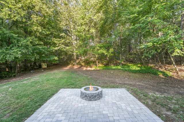 $399,900 | 27 Woodland Drive, Salem, CT 06420