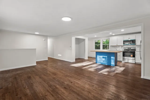 $399,900 | 27 Woodland Drive, Salem, CT 06420