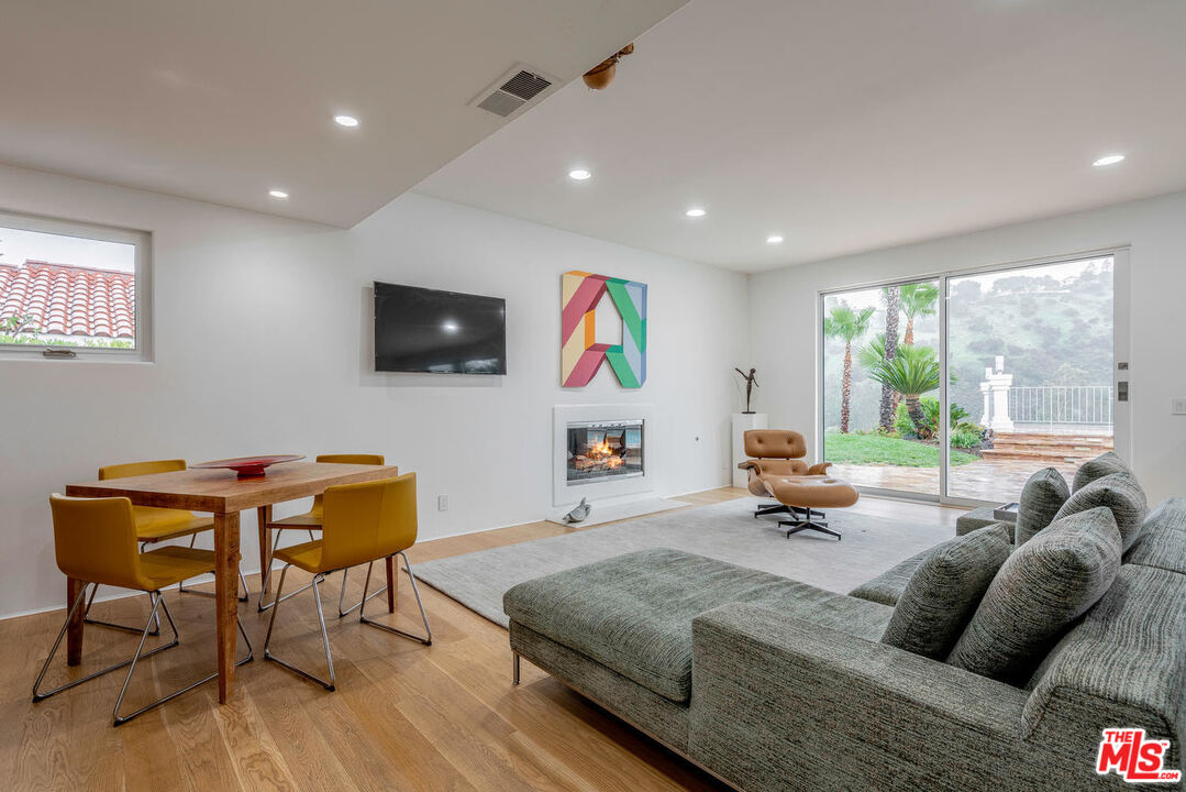 24050 Park Casino Calabasas, CA 91302 - Photo 21 of 43 a living room with furniture and a flat screen tv