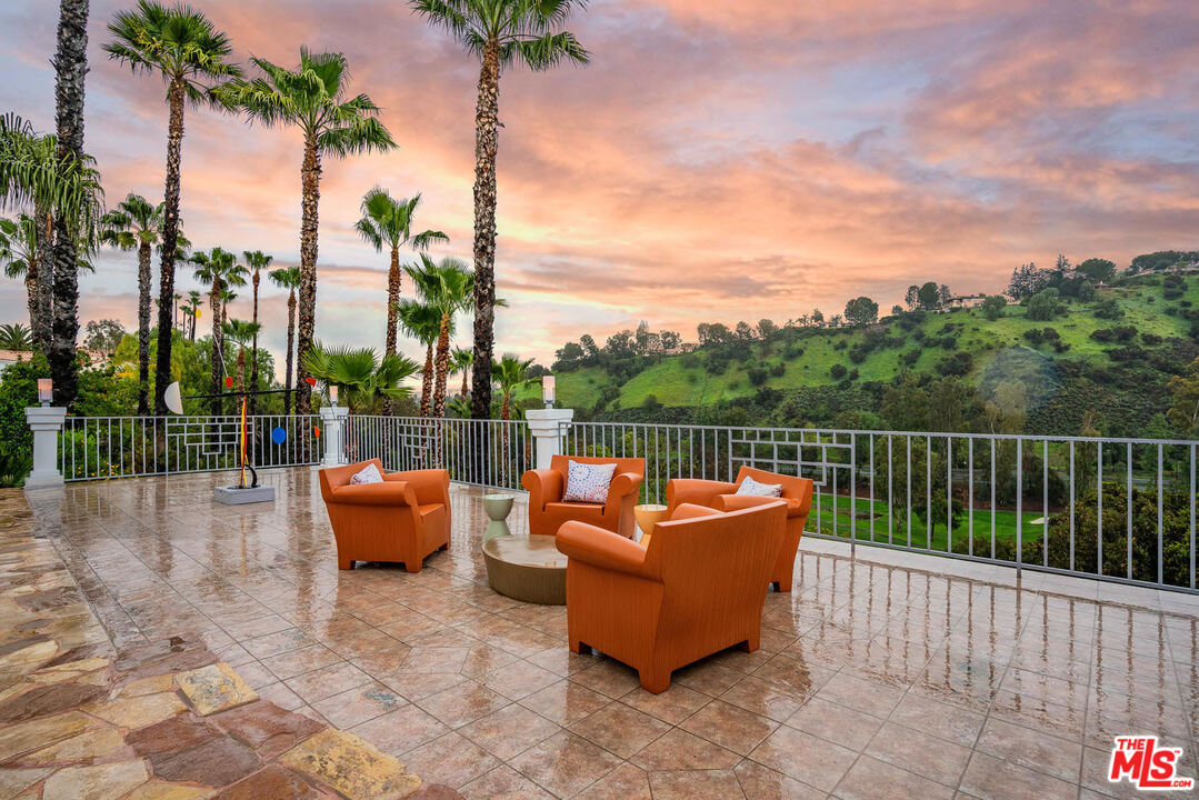24050 Park Casino Calabasas, CA 91302 - Photo 43 of 43 a outdoor view with a sitting space
