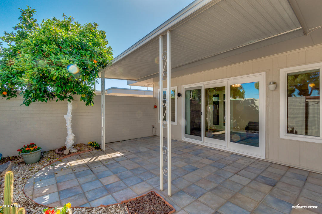 10020 West Royal Oak Road, Unit E Sun City, AZ 85351 - Photo 19 of 31 Rear Courtyard