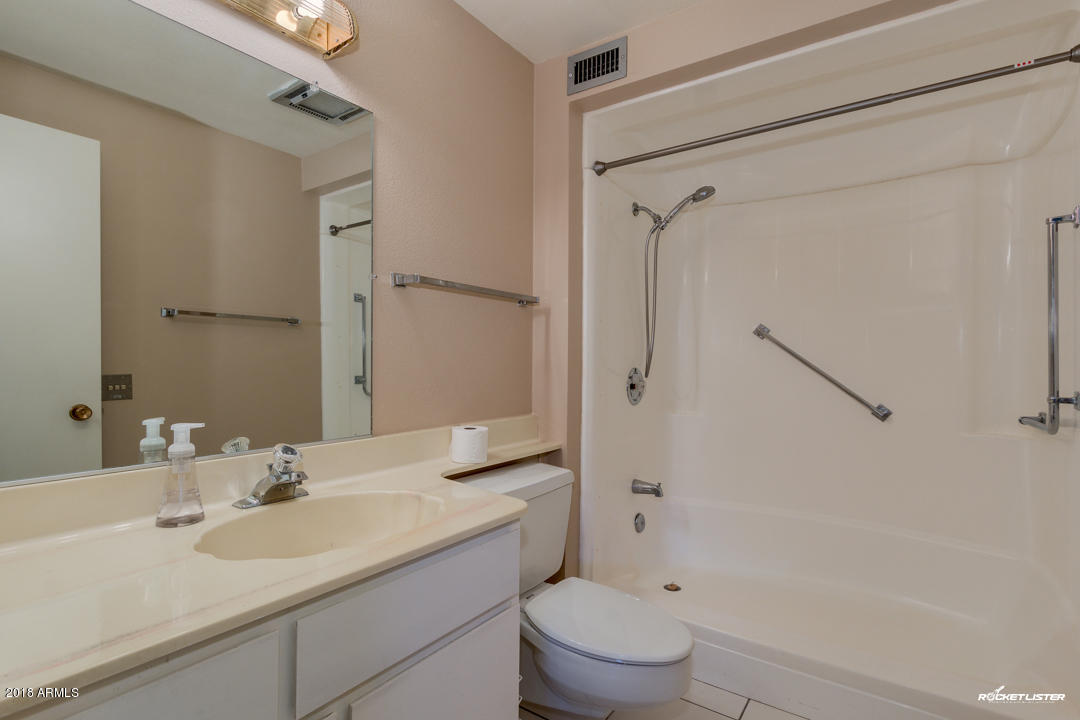10020 West Royal Oak Road, Unit E Sun City, AZ 85351 - Photo 24 of 31 Master Bath