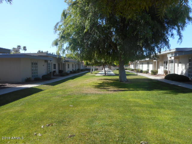 10020 West Royal Oak Road, Unit E Sun City, AZ 85351 - Photo 3 of 31 Greenbelt