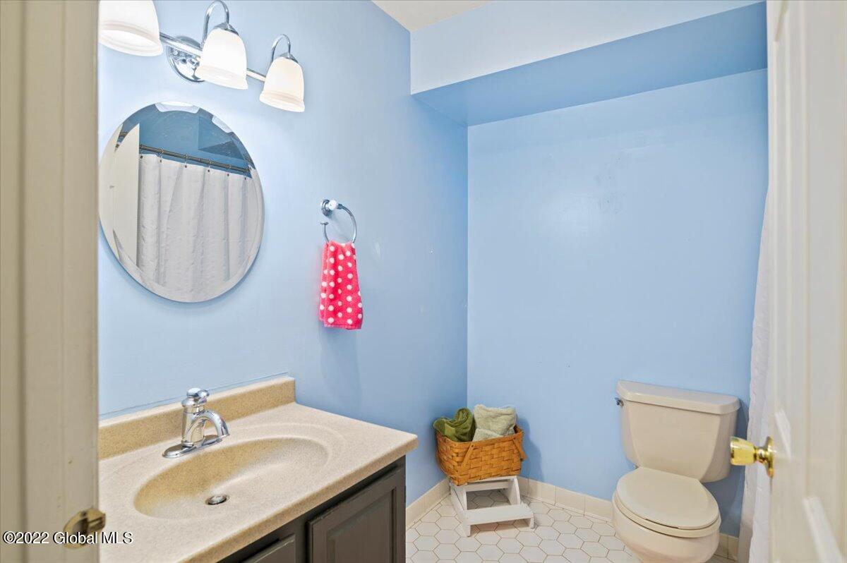 96 Kaydeross Park Road Saratoga Springs, NY 12866 - Photo 23 of 44 09-FJD_8941
