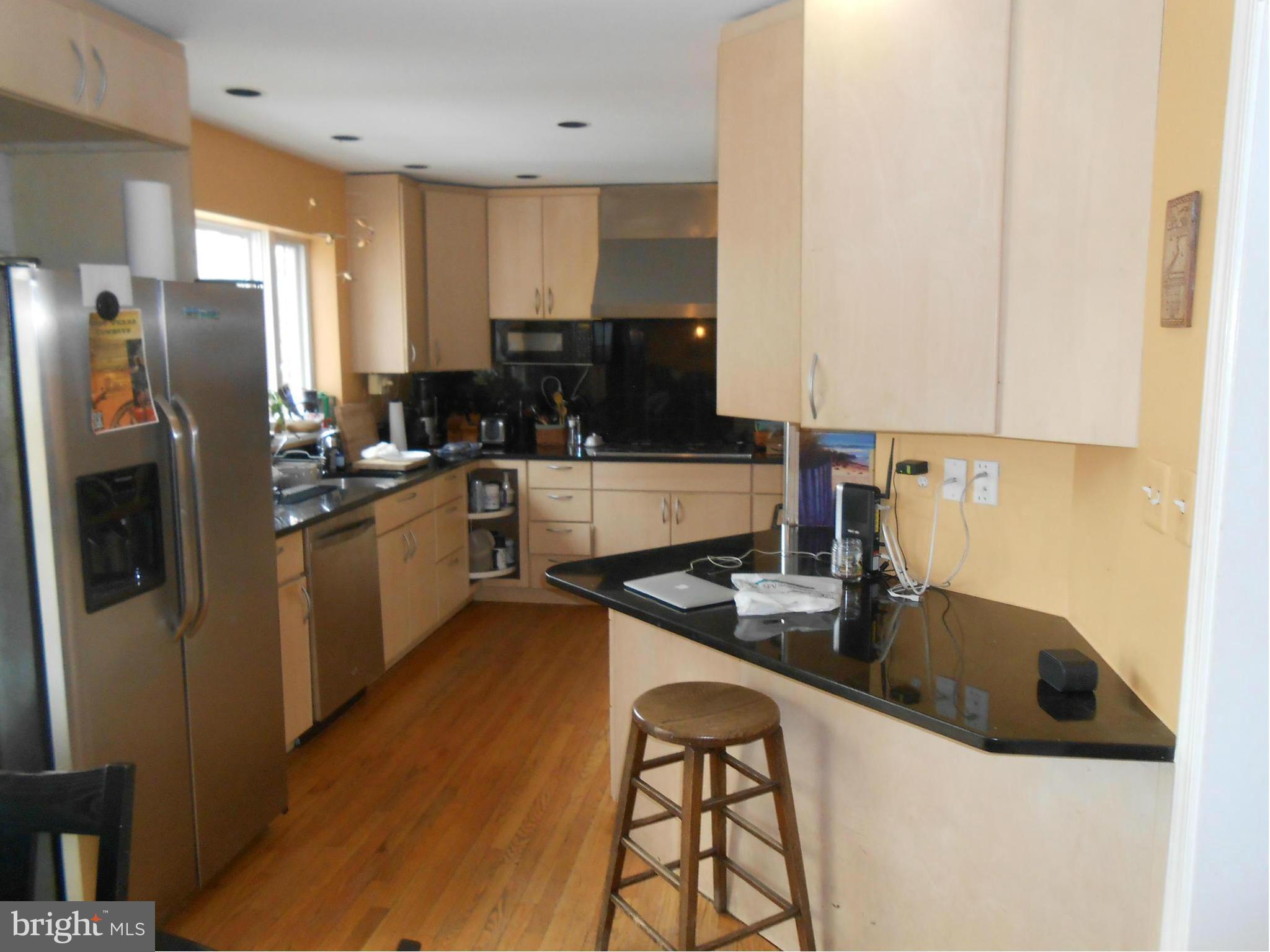 12909 Two Farm Drive Silver Spring, MD 20904 - Photo 2 of 4 Kitchen