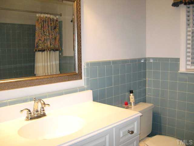 600 Compton Road Raleigh, NC 27609 - Photo 10 of 12 Bathroom