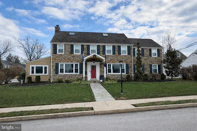 $699,000 | 1028 Foss Avenue, Drexel Hill, PA 19026