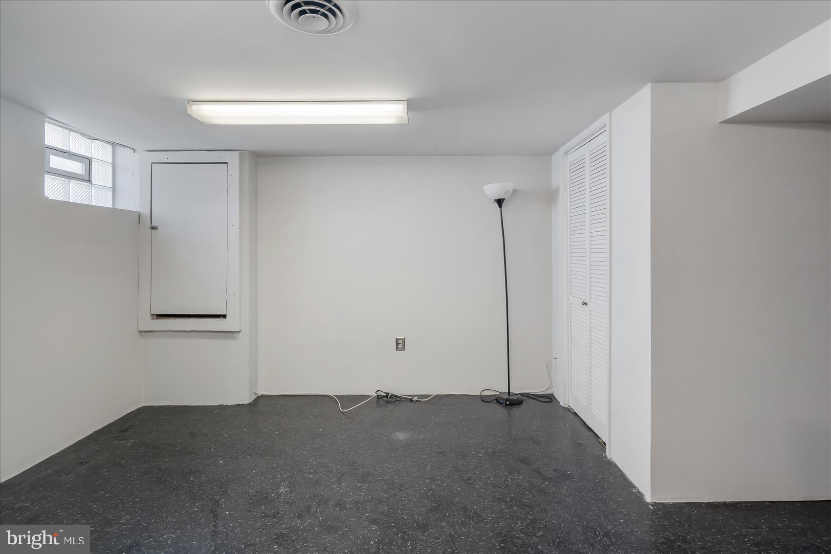 5466 Whitlock Road Baltimore, MD 21229 - Photo 16 of 22