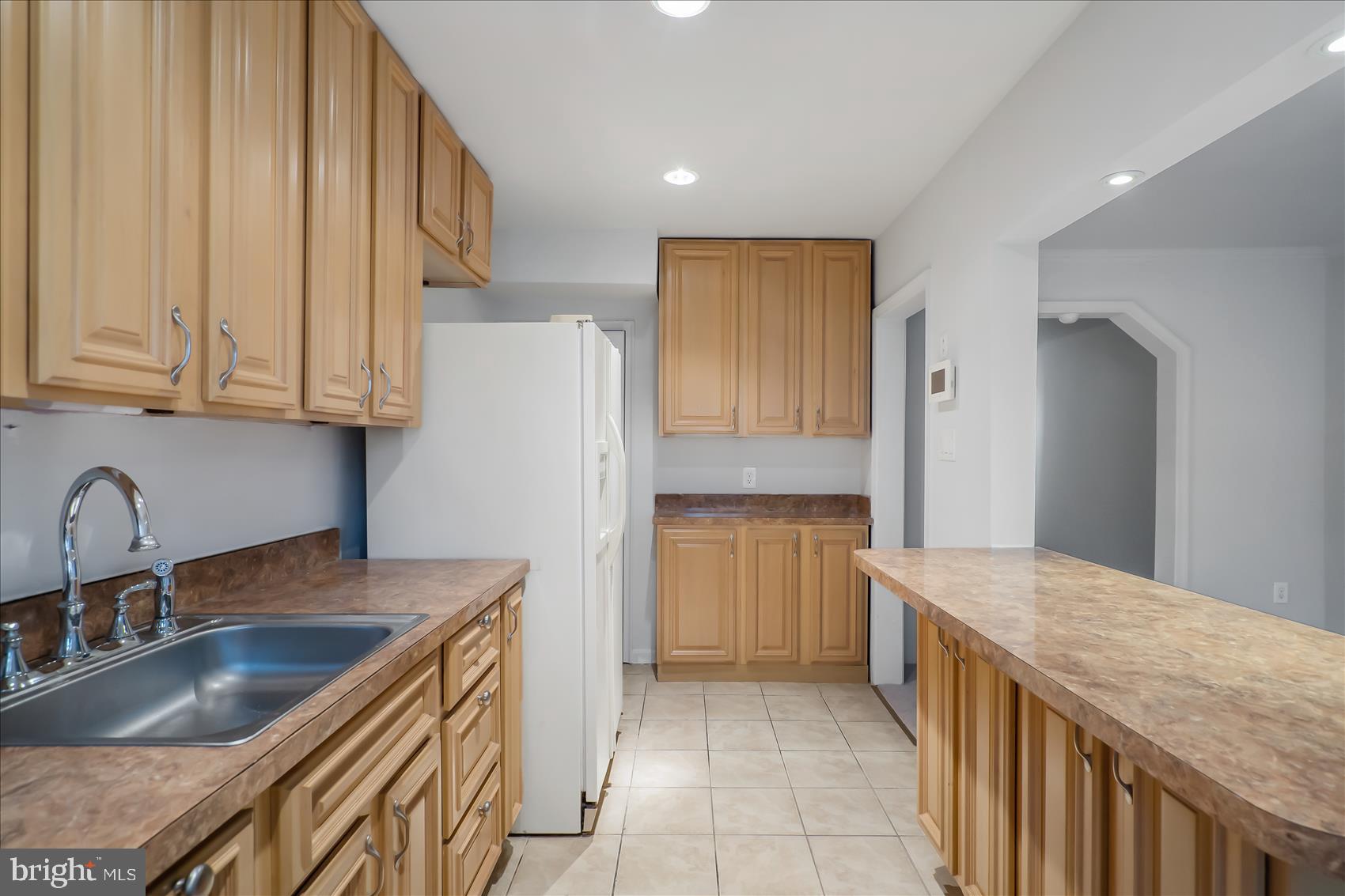 5466 Whitlock Road Baltimore, MD 21229 - Photo 6 of 22