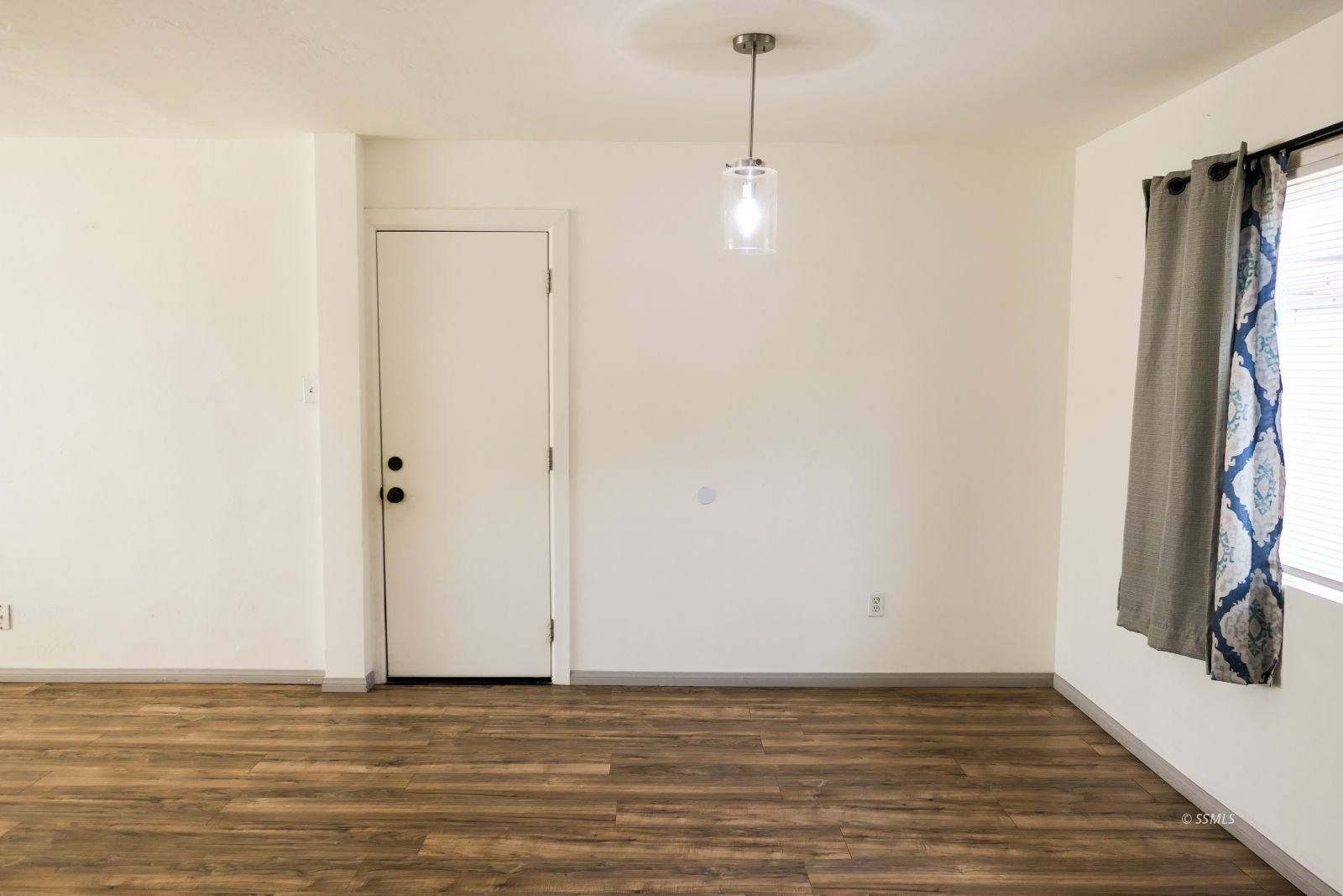 1033 West Bataan Avenue Ridgecrest, CA 93555 - Photo 9 of 43