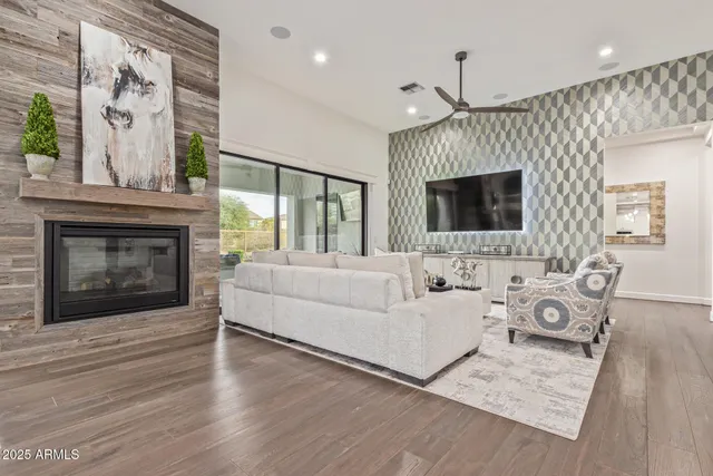 $7,000 | 4601 South Pinaleno Drive, Chandler, AZ 85249