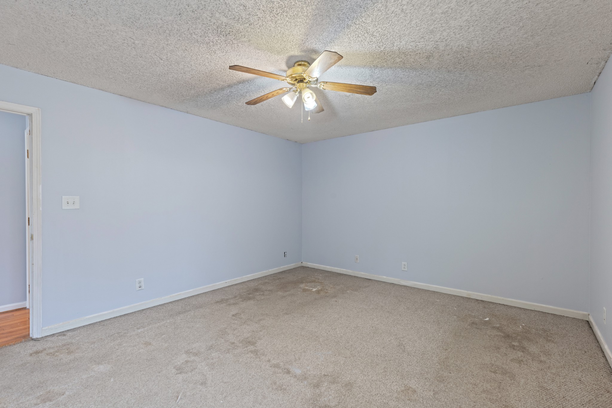 1069 Heatherwood Road Pleasant View, TN 37146 - Photo 23 of 45 an empty room with a window and a fan
