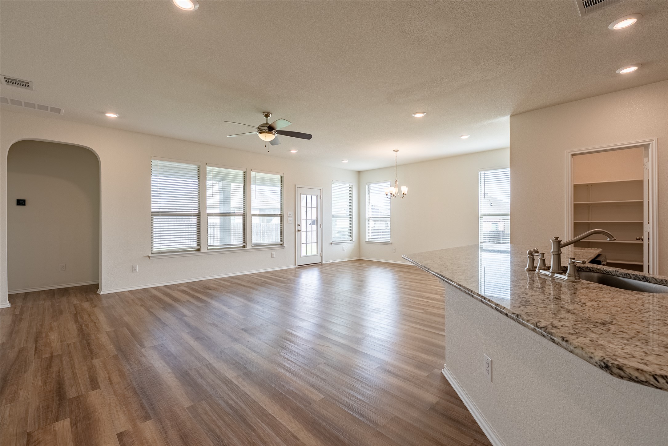 637 Landon Samuel Loop Pflugerville, TX 78660 - Photo 14 of 21