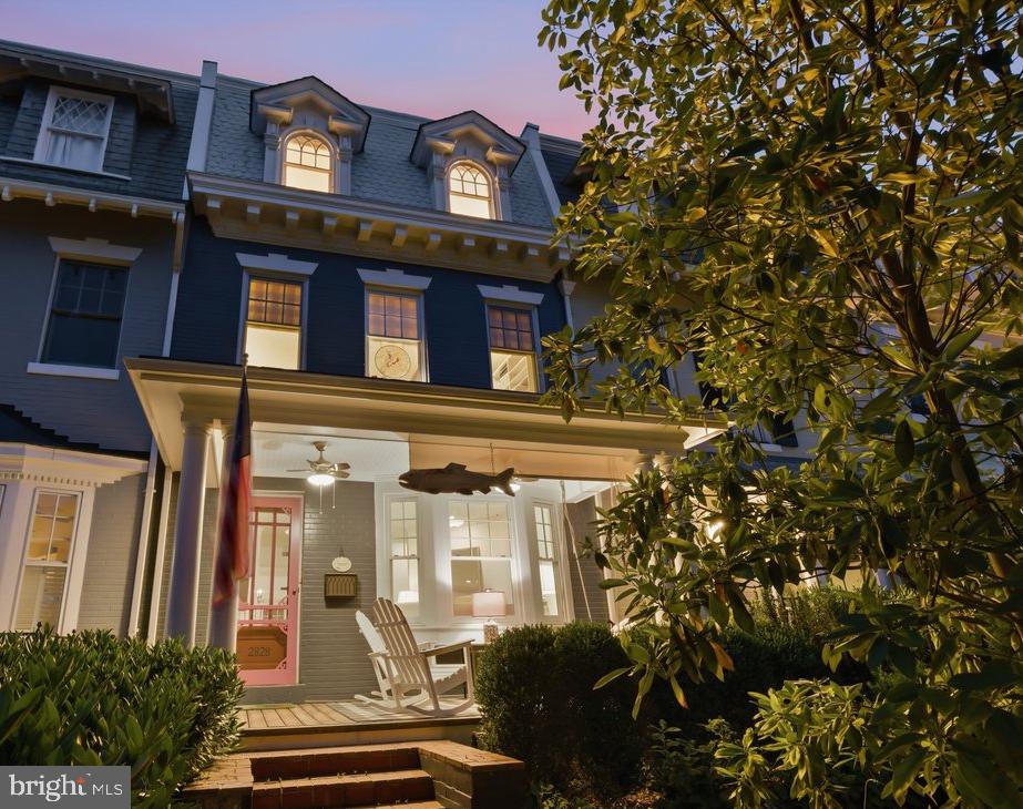 2828 27th Street Northwest Washington, DC 20008 - Photo 2 of 63