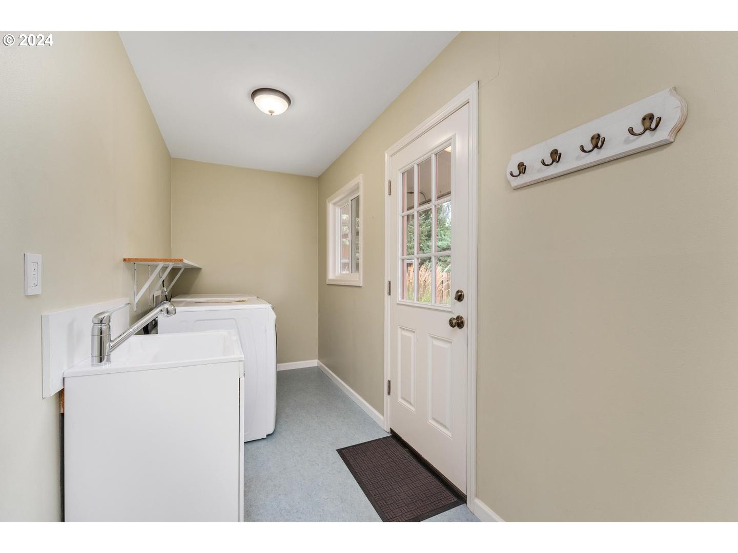 12250 Southwest Tremont Street Portland, OR 97225 - Photo 30 of 38