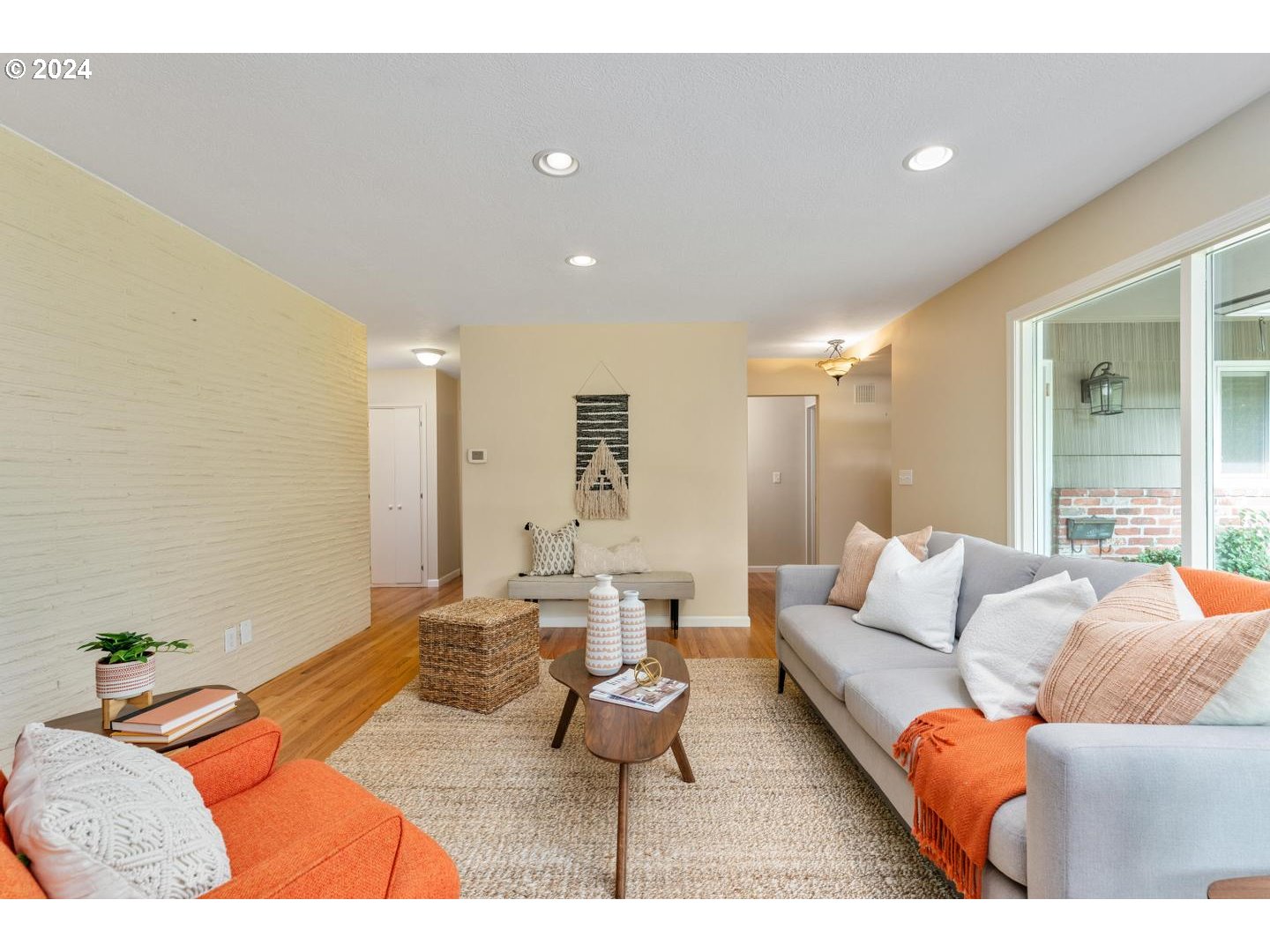 12250 Southwest Tremont Street Portland, OR 97225 - Photo 7 of 38 a living room with furniture