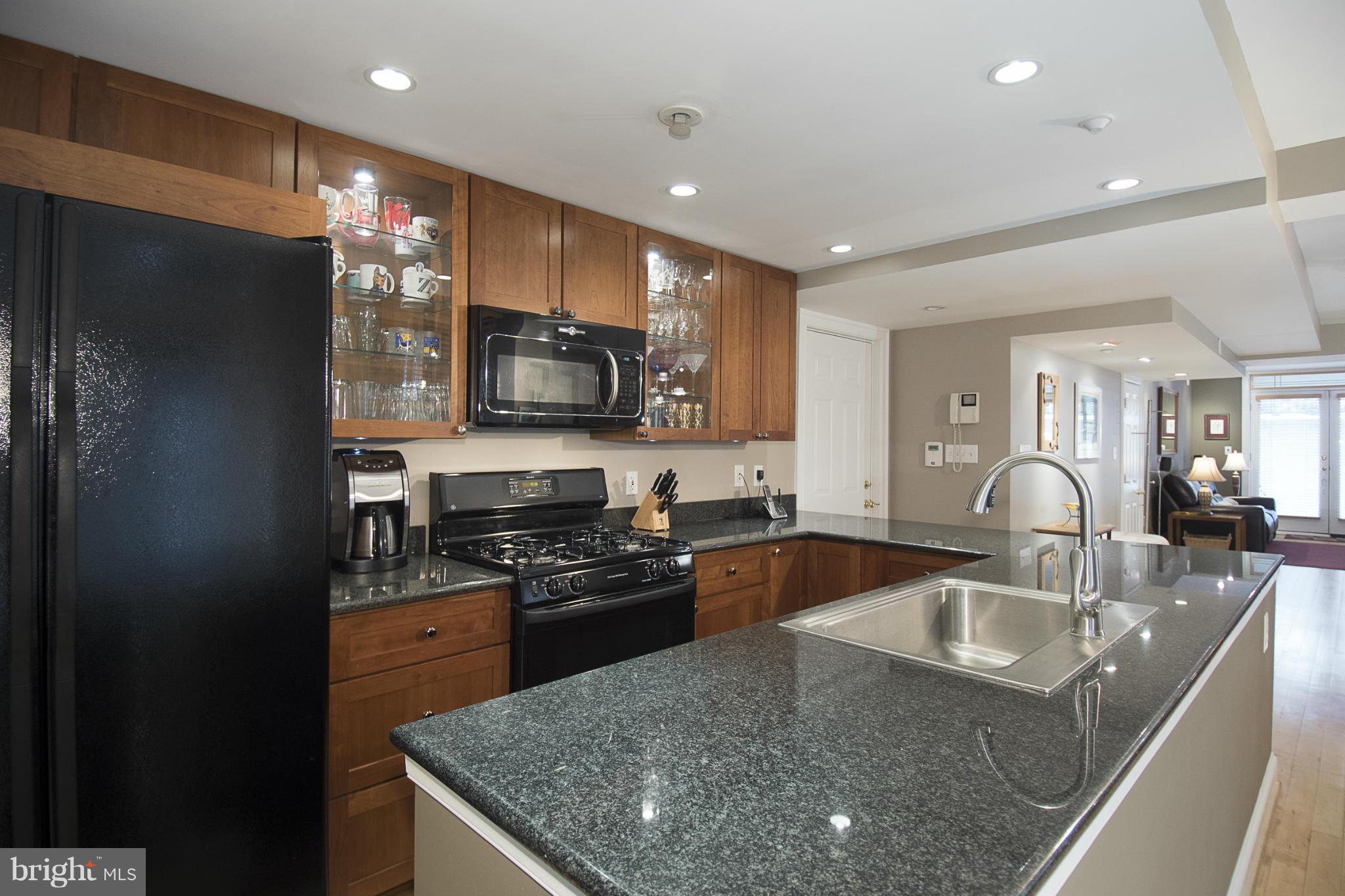 1220 N Street Northwest, Unit 1 Washington, DC 20005 - Photo 8 of 20 Kitchen