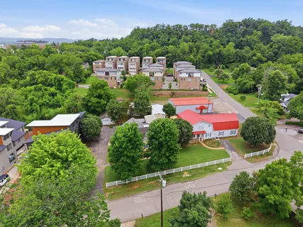 $950,000 | 5717 Maudina Avenue, Nashville, TN 37209