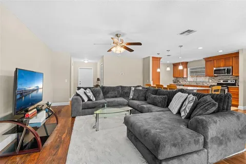 $460,000 | 877 Benchwood Drive, Winter Springs, FL 32708