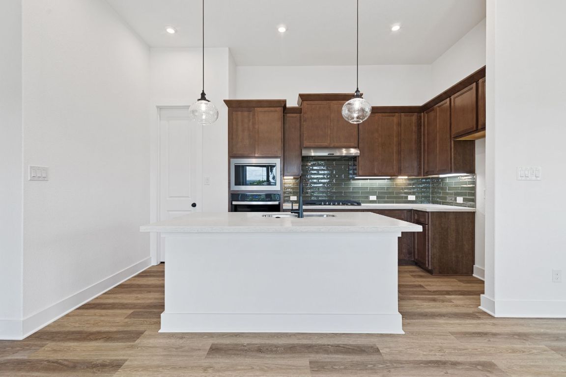 425 Hickory Springs Trail Georgetown, TX 78628 - Photo 6 of 35 Gorgeous Open Concept Kitchen