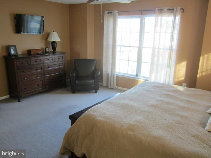 8 Yorktown Road Monmouth Junction, NJ 08852 - Photo 13 of 25 Gallery Image 13