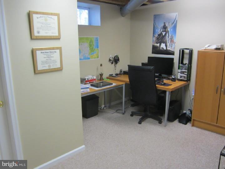 8 Yorktown Road Monmouth Junction, NJ 08852 - Photo 23 of 25 Gallery Image 23