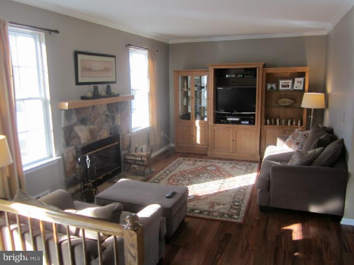 8 Yorktown Road Monmouth Junction, NJ 08852 - Photo 10 of 25 Gallery Image 10