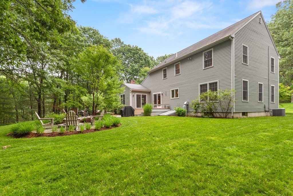 40 A Joseph Smith Way Boxford, MA 01921 - Photo 2 of 41 Gallery Image 2