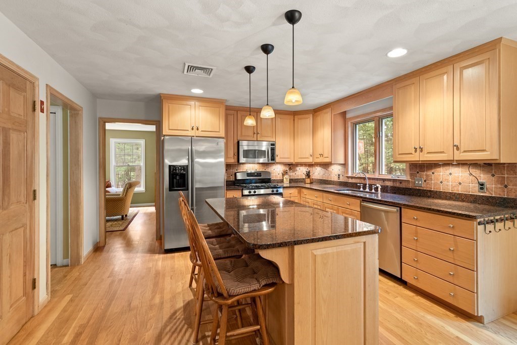 40 A Joseph Smith Way Boxford, MA 01921 - Photo 8 of 41 Gallery Image 8