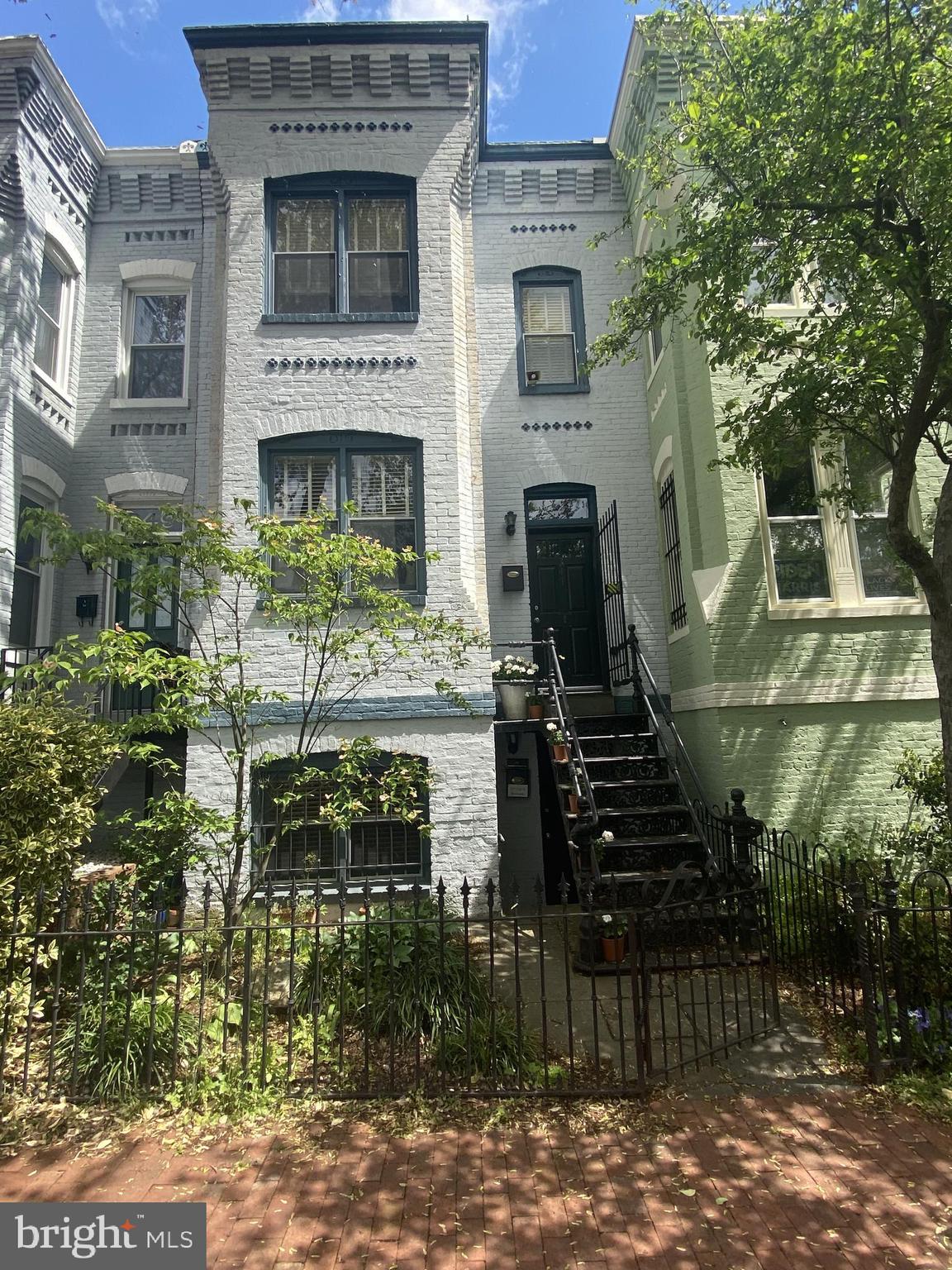 247 10th Street Northeast, Unit B Washington, DC 20002 - Photo 2 of 16