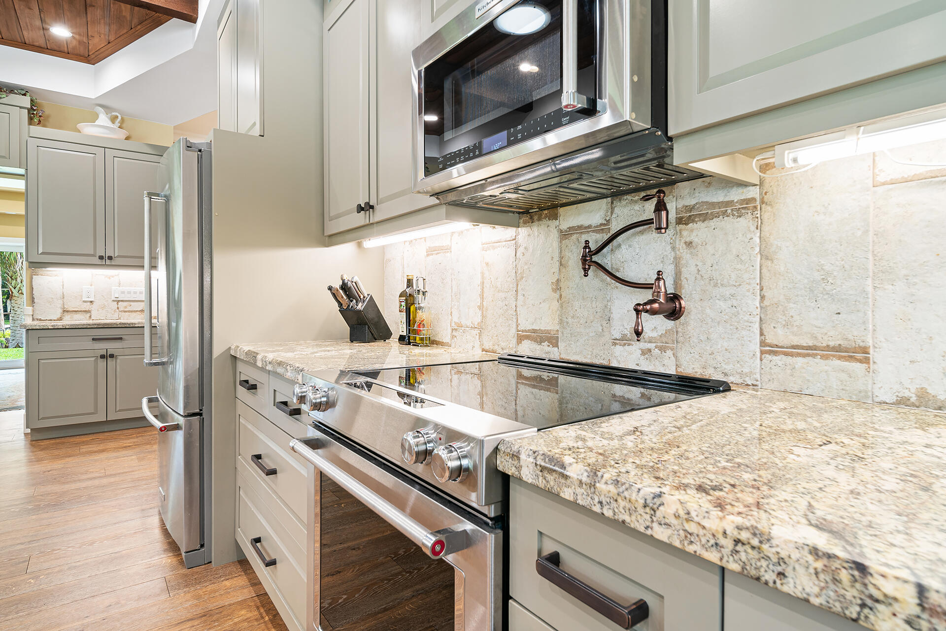 6624 Dillman Road Greenacres, FL 33413 - Photo 24 of 77 Pot Filler