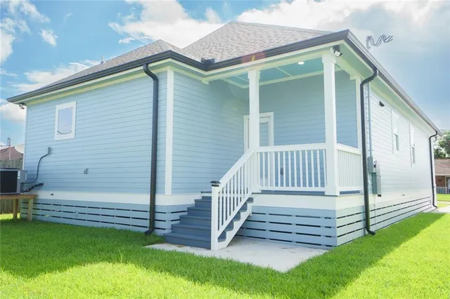 $295,000 | 2700 Creely Drive, Chalmette, LA 70043