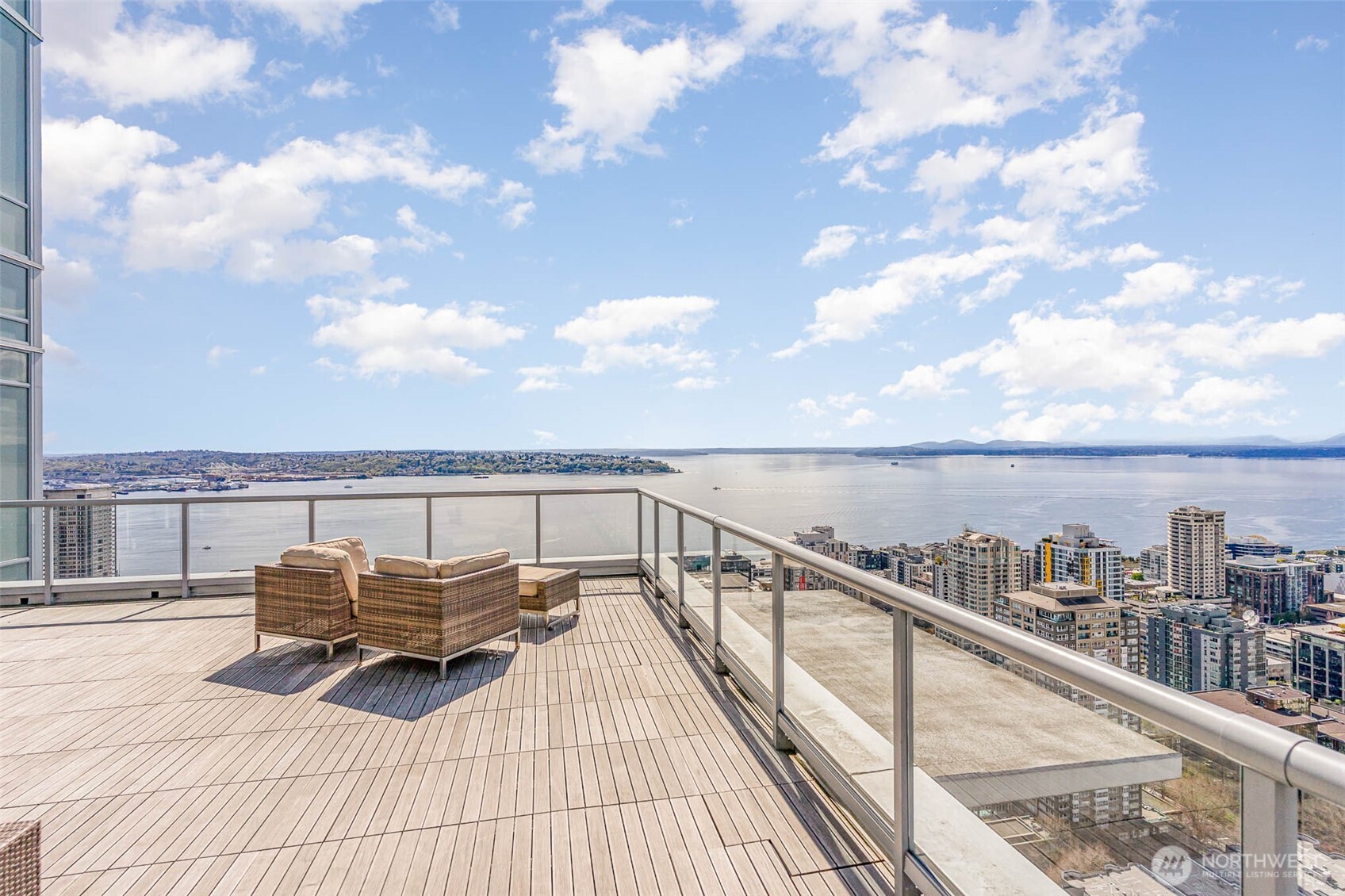 583 Battery Street, Unit 2802 Seattle, WA 98119 - Photo 25 of 30