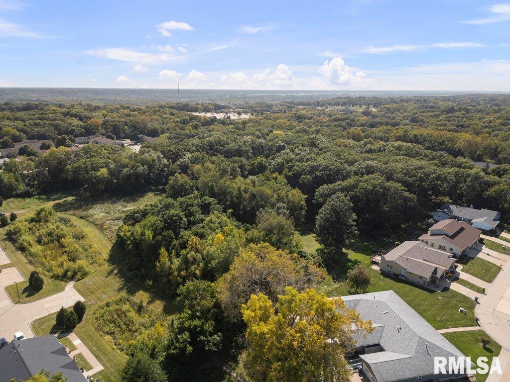 1000 48th Avenue East Moline, IL 61244 - Photo 4 of 5 an aerial view of multiple house