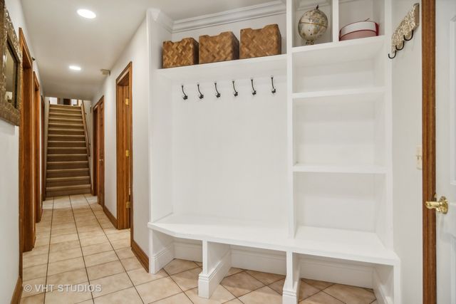 $1,050,000 | 6229 Pine Tree Court, Long Grove, IL 60047