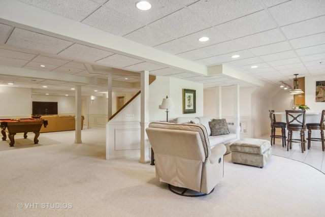 $1,050,000 | 6229 Pine Tree Court, Long Grove, IL 60047