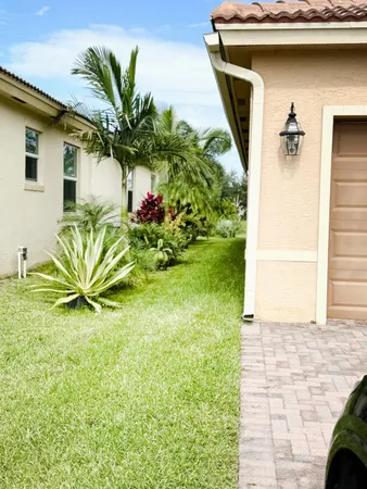 $2,400 | 4208 Troon Place, Fort Pierce, FL 34947