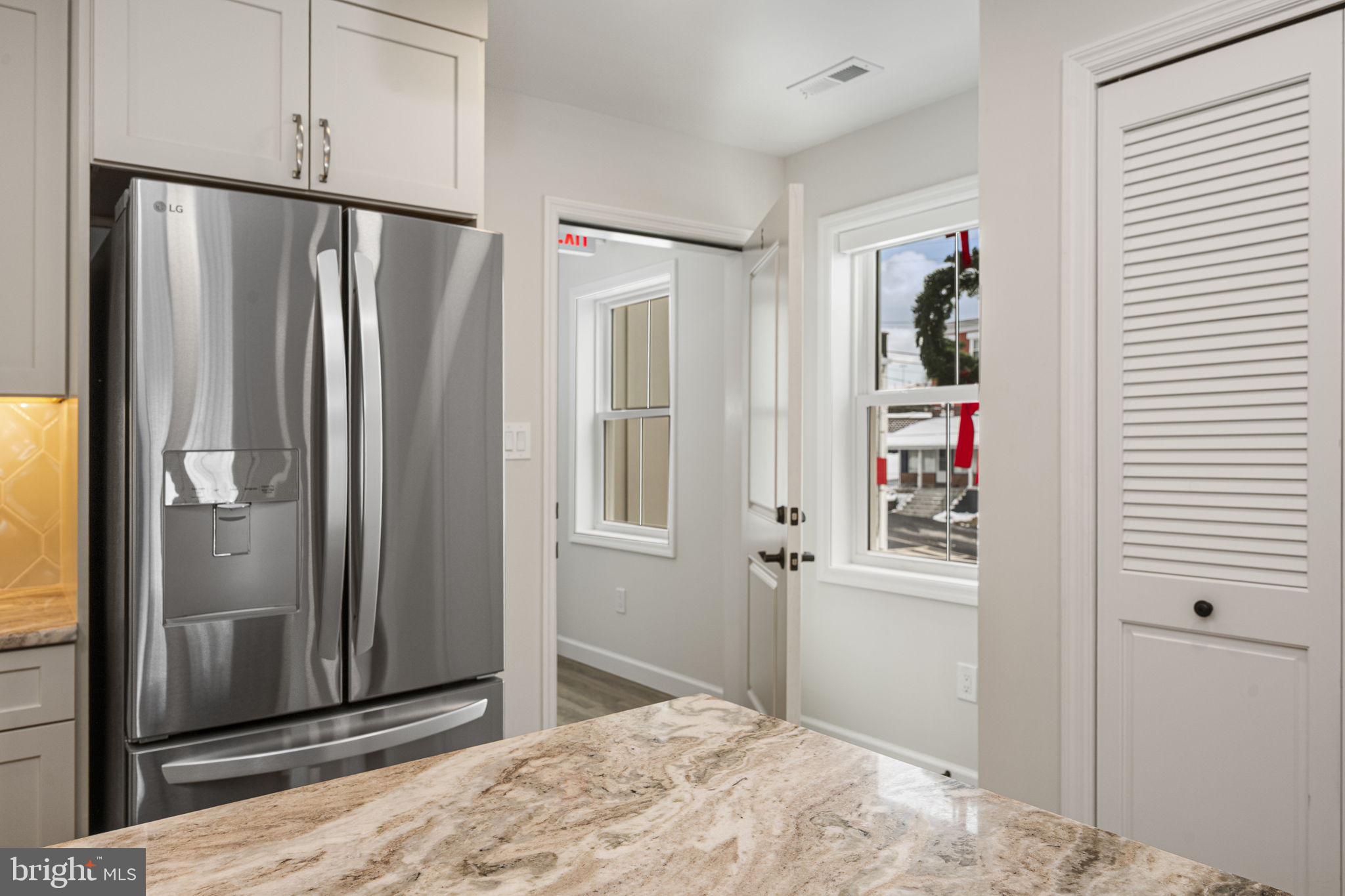 2185 Kimberton Road, Unit 5 6 Phoenixville, PA 19460 - Photo 16 of 38 SS Refrigerator