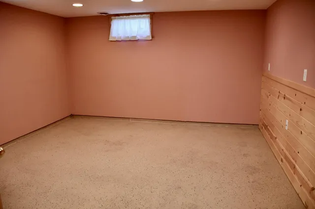 $169,500 | 302 Elm Street, Oklee, MN 56742