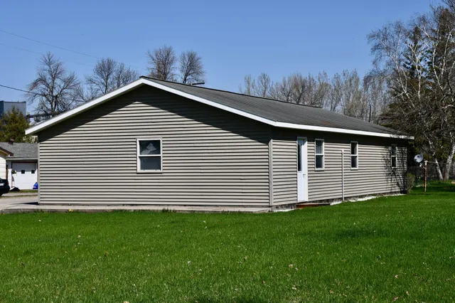 $169,500 | 302 Elm Street, Oklee, MN 56742