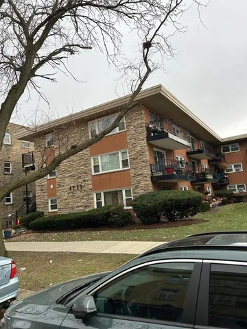 $2,500 | 4730 North Kenneth Avenue, Unit 2G, Chicago, IL 60630